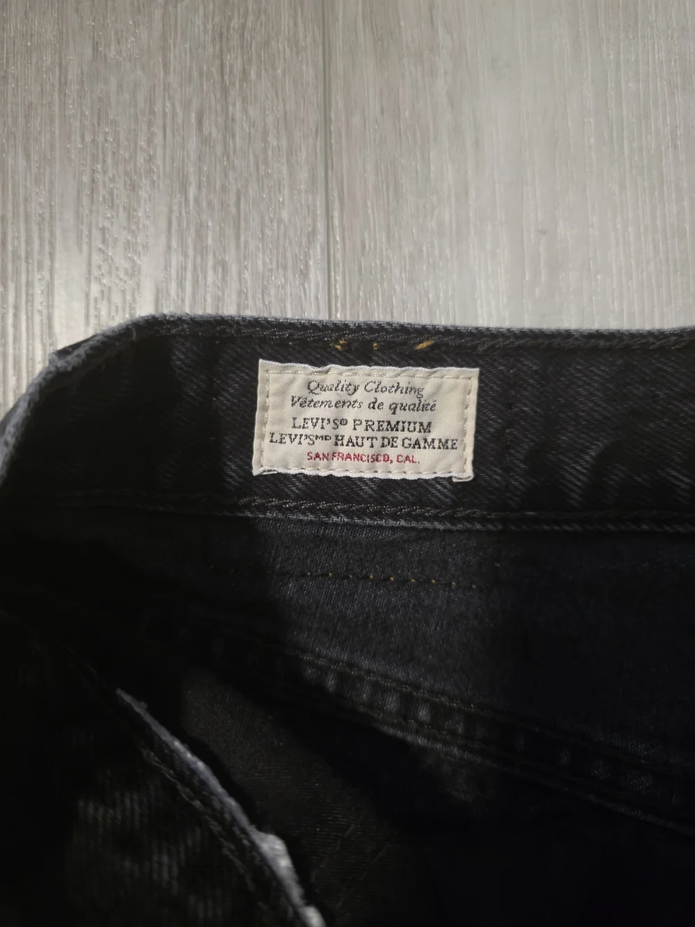 Levi’s Premium Midy Straight Black Washed Jeans Women’s Size 26 - Picture 10 of 16